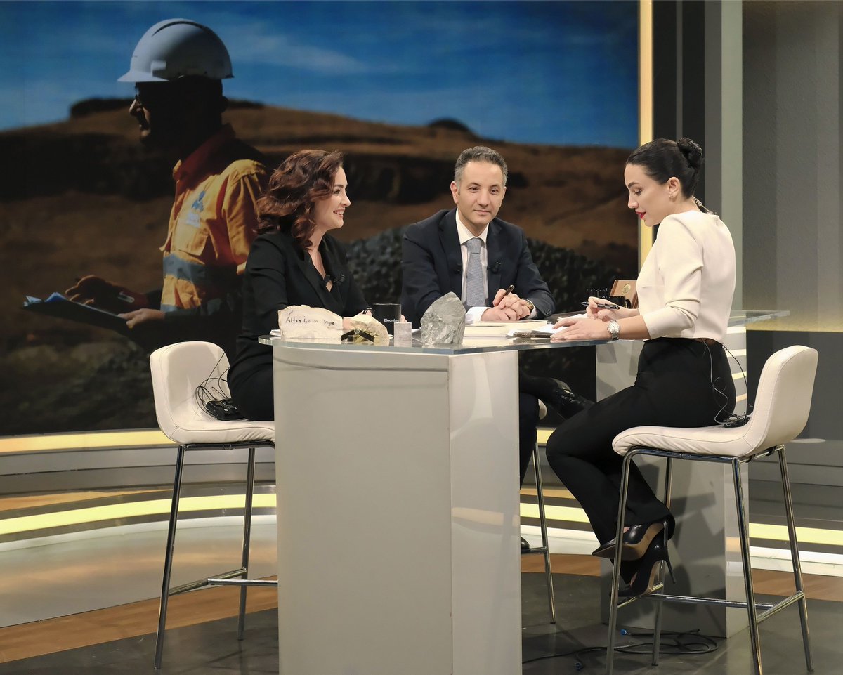 yeraltinabakis's tweet photo. MADENCİLİKTE SOSYAL SORUMLULUK VE YEREL DESTEK ÇALIŞMALARI Yarın sabah 10.00'da tekrar @yeraltinabakis ta @BloombergHT de
@altinmadender
@CimcimeMedya
@tumadmadencilik @oksutmadencilik @bilgekaytan 
@GozdeKuyumcu 
@incikaraman71 
@muhteremkose 
#sosyalsorumluluk #yeraltinabakis https://t.co/QkciWjYYEU
