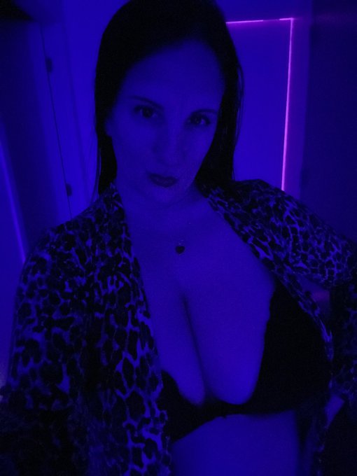 1.11.24 :: Daytime: into the light: being inspired by the art at the Met 🖼️  Nighttime: into the blue<a href="/tag/femdom"class="tags"><span>#femdom</span></a><a href="/tag/humiliation"class="tags"><span>#humiliation</span></a><a href="/tag/cbt"class="tags"><span>#cbt</span></a><a href="/tag/cfnm"class="tags"><span>#cfnm</span></a><a href="/tag/bizarrecinema"class="tags"><span>#bizarrecinema</span></a>