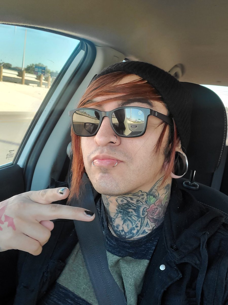 ibandamonium's tweet photo. Off to Dallas for some Halo #texaslan https://t.co/uCI9K31l2U