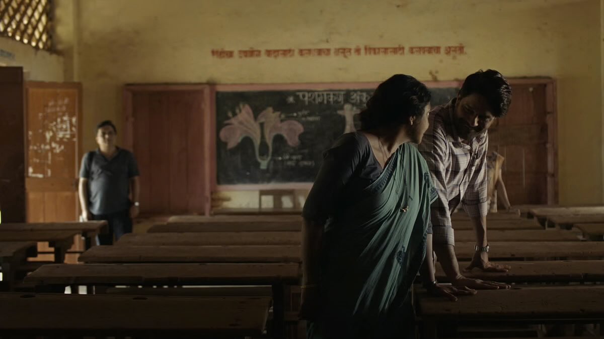 FilmyBandits's tweet photo. #ThreeofUs is as much about the intimate relationship between the audience, the two couples and the past set in Vengurla on the Konkan coast, as it is about the intricate moments spent between the ‘Three of Them’ - @ShefaliShah_, @JaideepAhlawat and @swanandkirkire. @NetflixIndia https://t.co/jqoGufjxh3