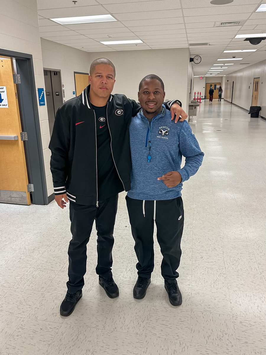 CoachDee_UGA's tweet image. #FirstDayOut
#GoDawgs