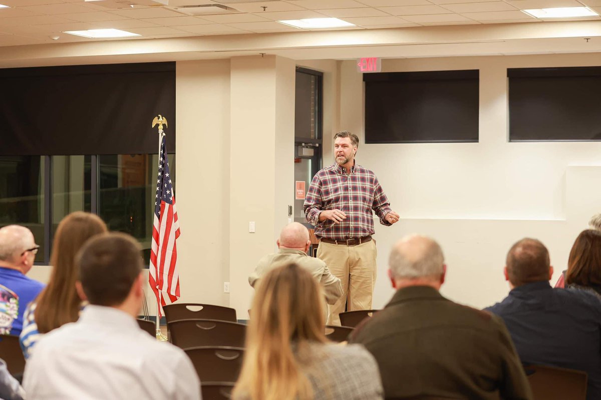 The legislative session is underway. I appreciate the Madison GOP setting up a forum for myself &amp; several colleagues to update everyone on what is happening in Frankfort. Together we are fighting for a better Kentucky driven by conservative solutions.
