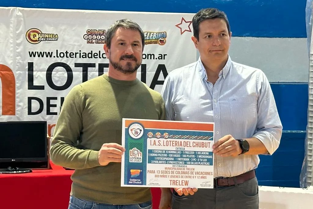 IAS_Chubut's tweet image. ➡️Lotería entregó equipamiento para las Colonias de Vacaciones de Trelew
🙌Los elementos serán puestos a disposición de las colonias, en el marco del pedido realizado por el Gobernador a los distintos organismos provinciales de acompañar a la Educación en toda la provincia.
