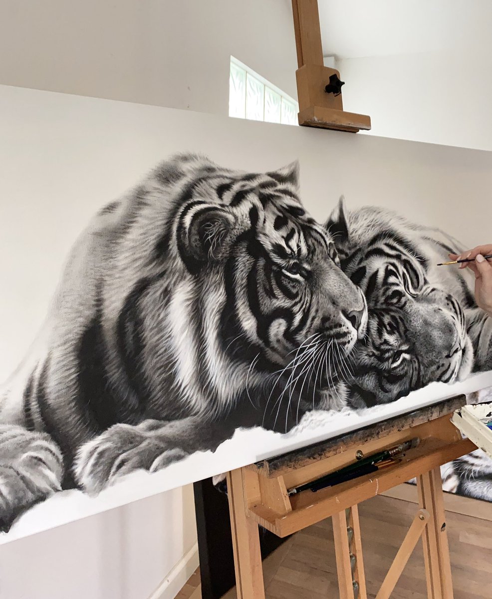 Black and white acrylic tigers on the easel. I’m working on the second tiger today 🐅

For more info please visit the website or send me a message julierhodes.com 

#monochromeart #tigers #tigerart #artwork #paintingacrylic #wildlifepaintings #arttechniques #paintings