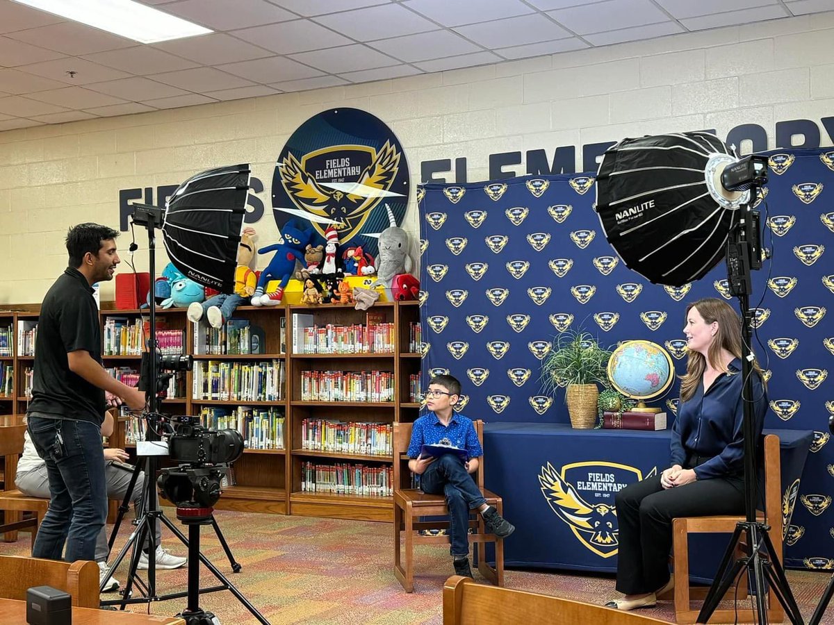 Behind the scenes look at our Student Ambassador, Hugo Vallade, interviewing School Board Trustee, Lizzie Kittleman. Stay tuned for their interview, coming soon!  

January is School Board Appreciation Month. We appreciate our School Board and all they do for our community!  💙💛