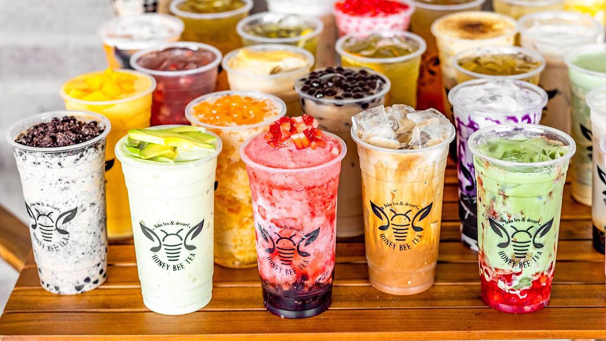 SAUCEmag's tweet photo. Boba tea shop Honey Bee Tea has opened its fourth location in Oakville: https://t.co/xmJZXzr0Kq https://t.co/Q82WB3ub68