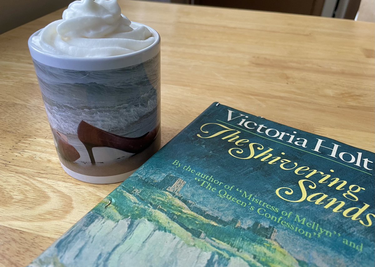 runswstilettos's tweet photo. Snow Day plan. Hot chocolate and a guilty pleasure from my youth! #winter #snowday #snow #blizzard #weather #reading #books #victoriaholt #romance #suspense #shiveringsands #winterstorm ⁦@LindseySlaterTV⁩ ⁦@Mark_Baden⁩ https://t.co/BiKj3RDdb6