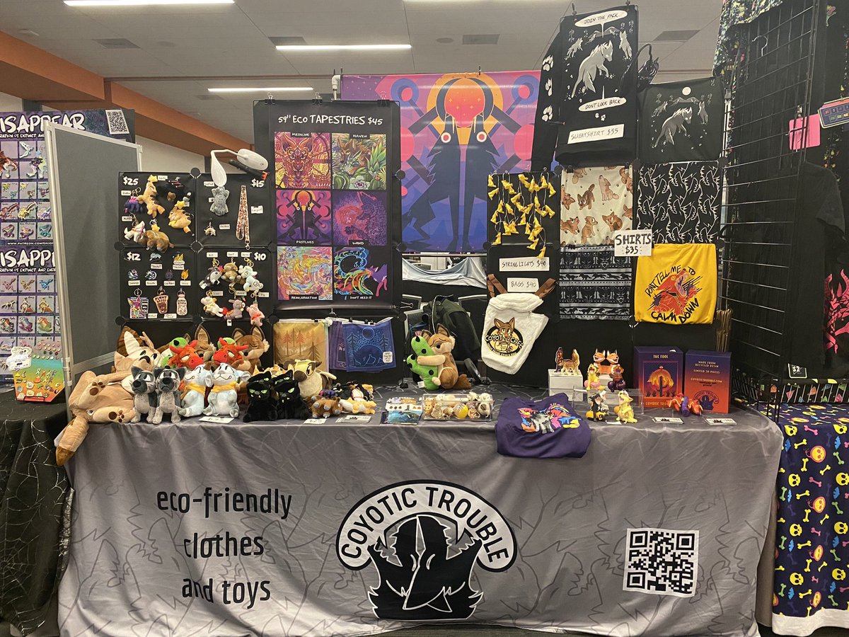 we’re all set up at table 26 in the west room at FC!! can’t wait to see you when the den opens! 🙏