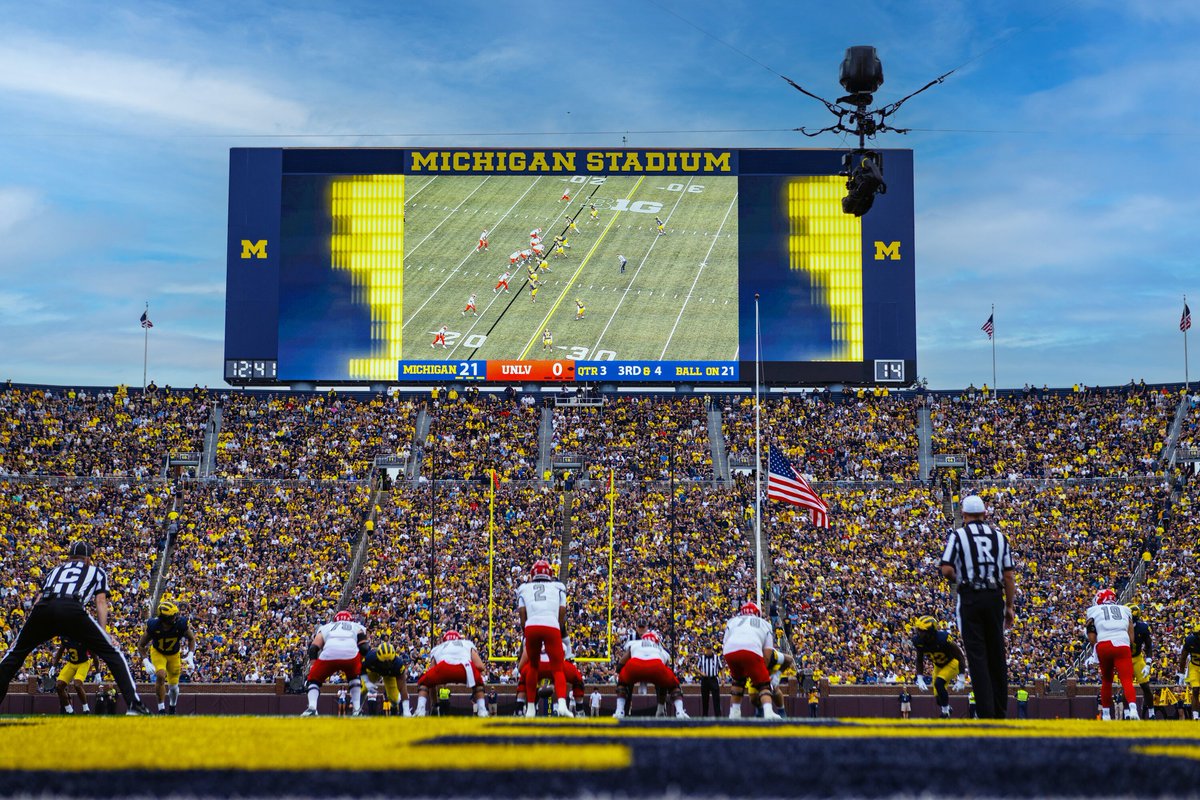 easternacoustic's tweet photo. Congrats to @UMichFootball not only for their big national championship win this week but also for their sound upgrade! π
Installed By - Metropolitan interactive
#EAW #EasternAcousticWorks #TakeControlofYourSound #StadiumSound https://t.co/MjZvsCal7z