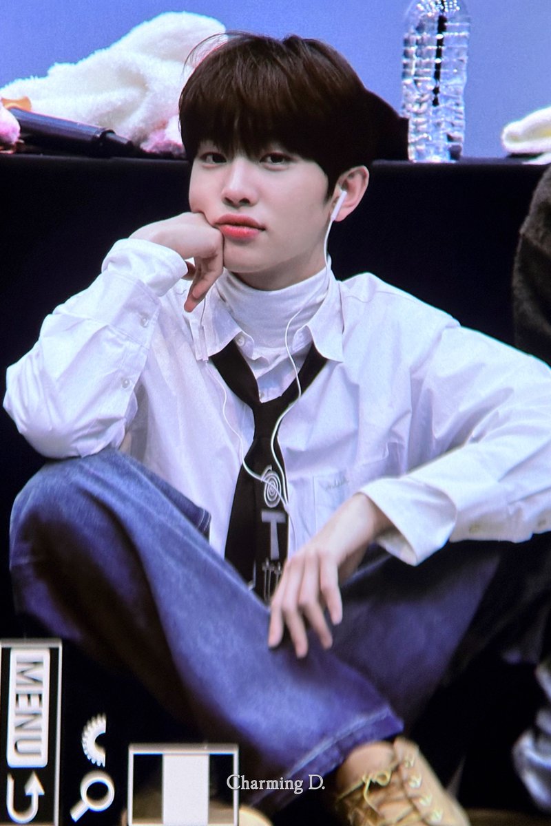 Charming_D_'s tweet photo. 240112 #이협

🫶🏻

#드리핀 #DRIPPIN https://t.co/ykJpOdoyax