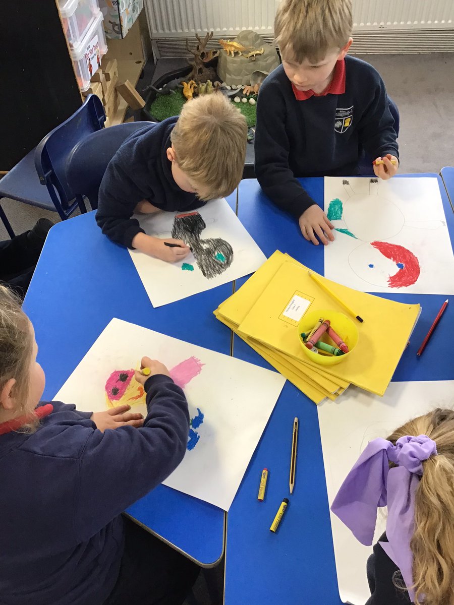 Class2elves's tweet photo. We have been busy this week designing our own Superhero’s with superhero powers. We then wrote descriptions about them. ⭐️ #elvingtonart #elvingtonliteracy https://t.co/1l0DEiDBmY