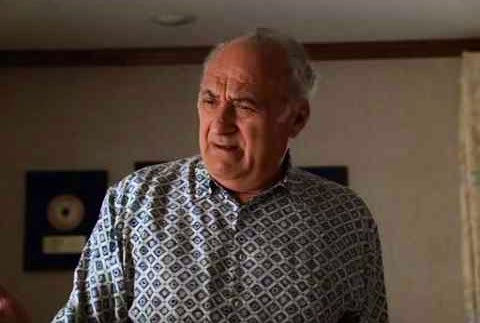 sopranos_vibes's tweet image. Hesh pretending like he never heard of the tunnels