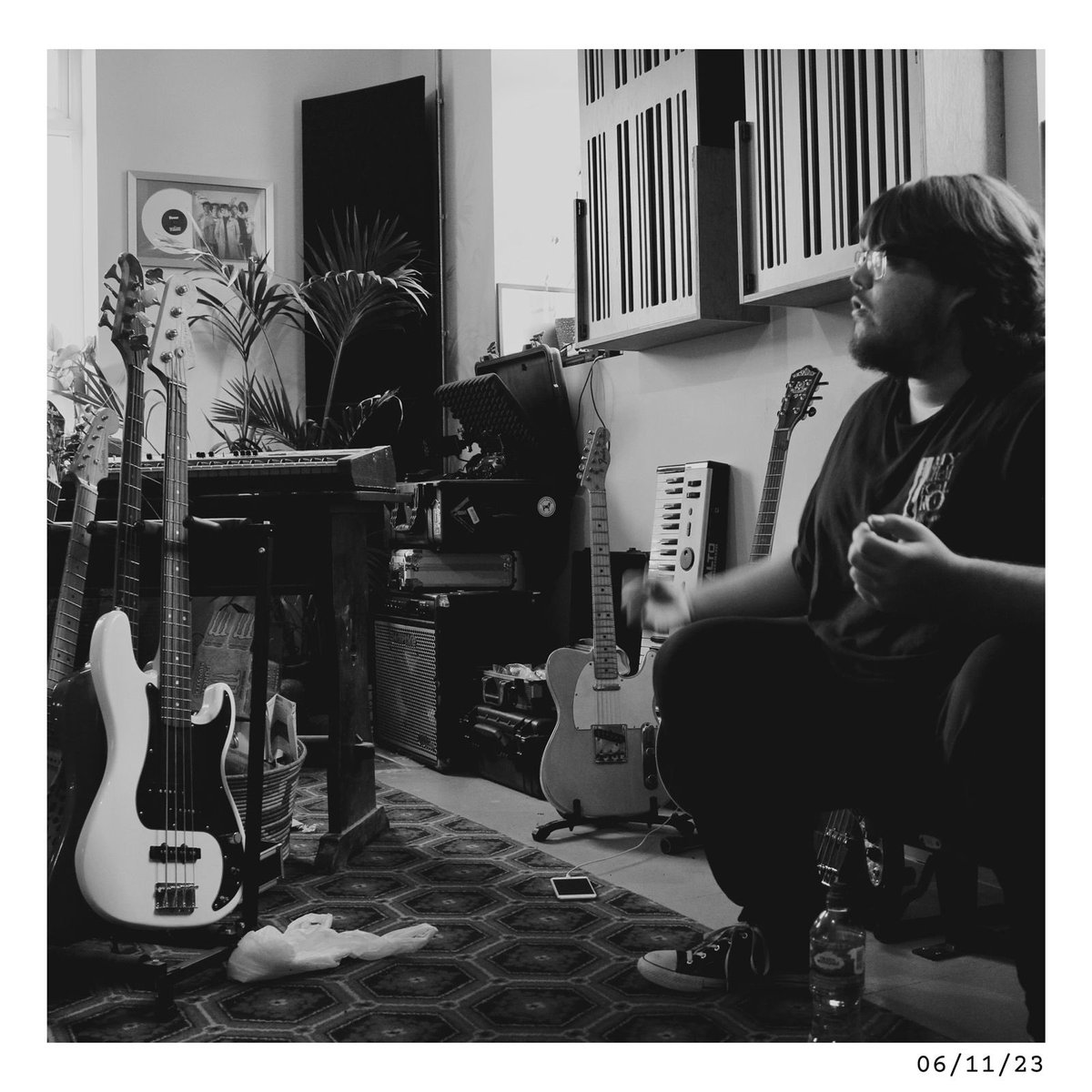 theblackskies_'s tweet photo. Thanks for all of the love on Monday. Overwhelmed with the warm reception. Much more to come. X

-

Photography and Design: n.i.studios https://t.co/g3eI0zauhL