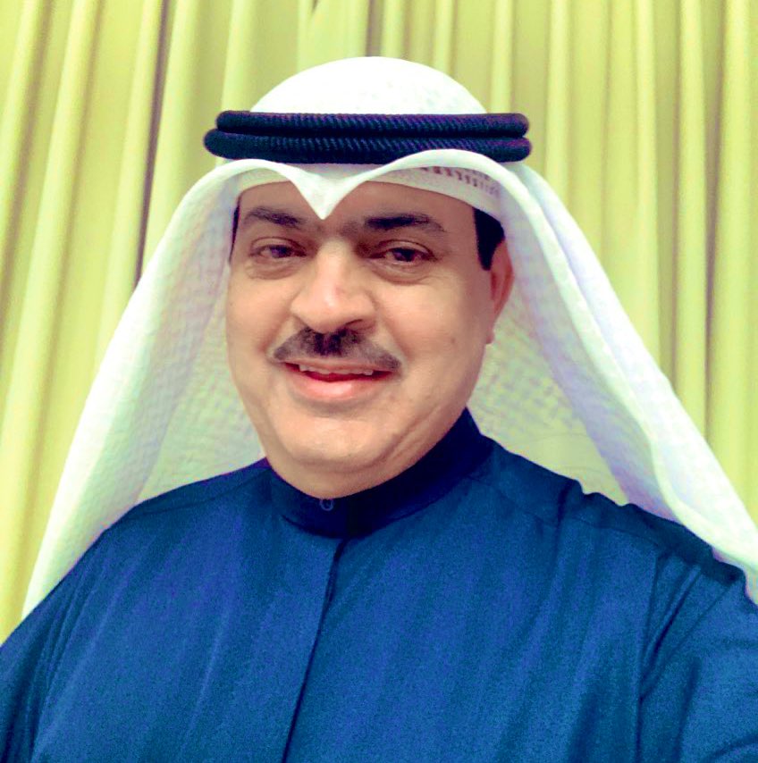 tanyAlenezy's tweet photo. قالو لي  انك صرت شاعر ومشهور 

قلت العفوو شخصاً على قد حالي 

اللي اقوله دايما احساس وشعور 

كلام طيب بين     غالي.  وغالي 

ايه  افتخر  ليه هل الطيب جمهور

احب والله    طيبين.     الرجالي

انسان عادي حيل ماني بمغرور

ومن فضل ربي دوم صدري شمالي  

ثاني العنزي https://t.co/4RbjjYrNjc