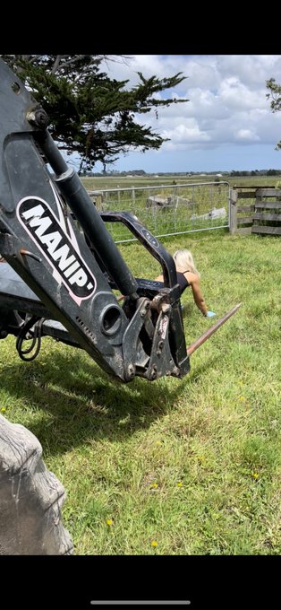 IFYKYK 👀 https://t.co/e6iwQJUfQz https://t.co/dQ3gm2ANt2