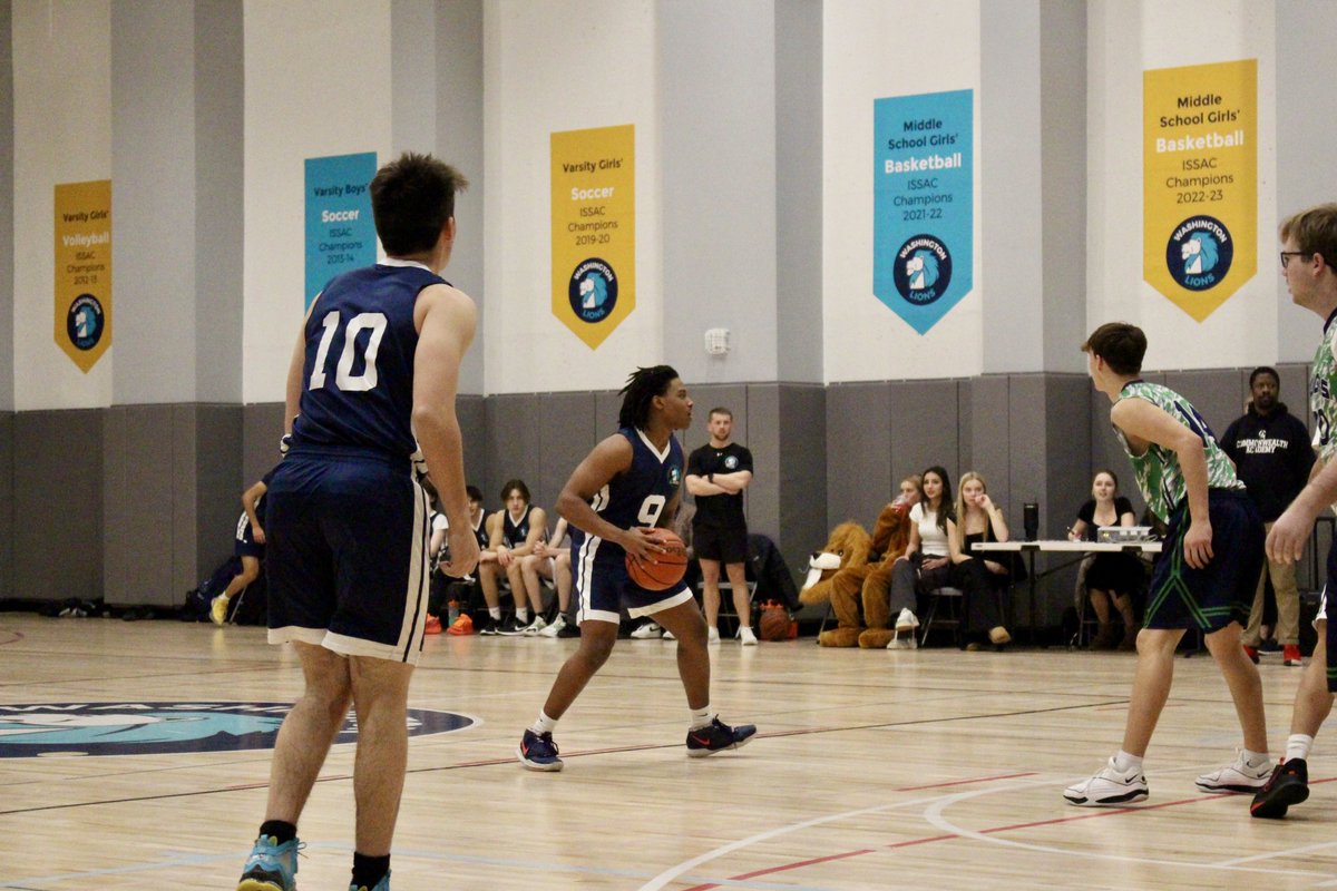 BISWashington's tweet image. Congratulations to our Boys' Varsity Team on winning their first home game! 🎉 🏀
#NAE #nordangliaeducation #BISW