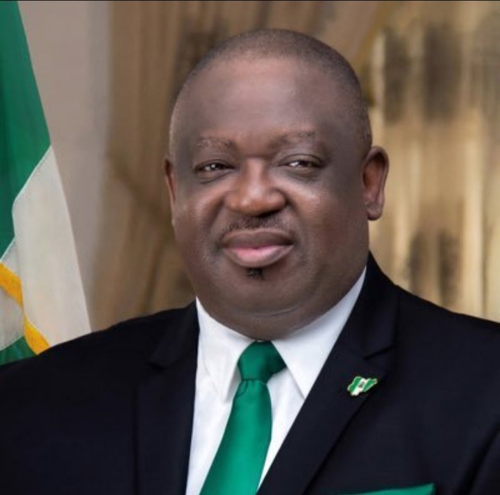 Congratulations our beloved governor. May the Lord direct your path in Jesus name 🙏