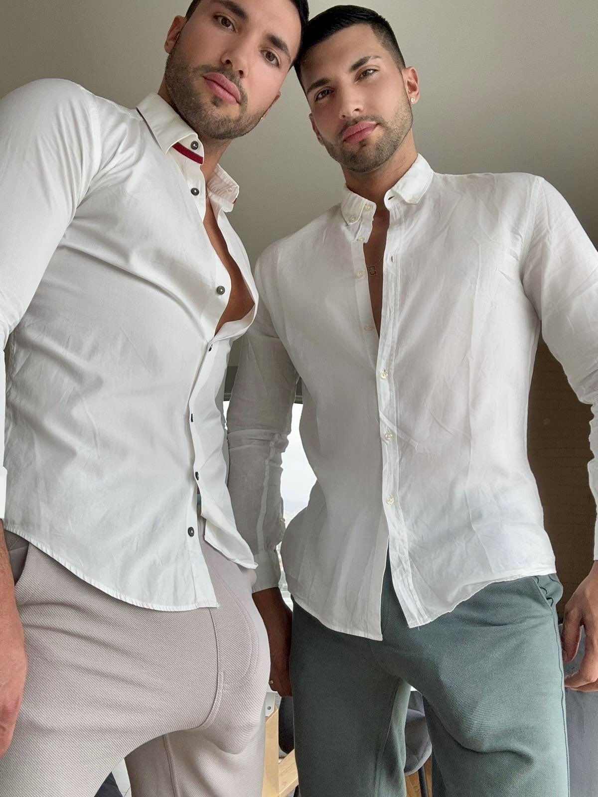 Big and long twins on suit? 😀 #fitness LI NK ON COMMENTS BELOW ⬇️ https://t.co/2lta24g2Mo