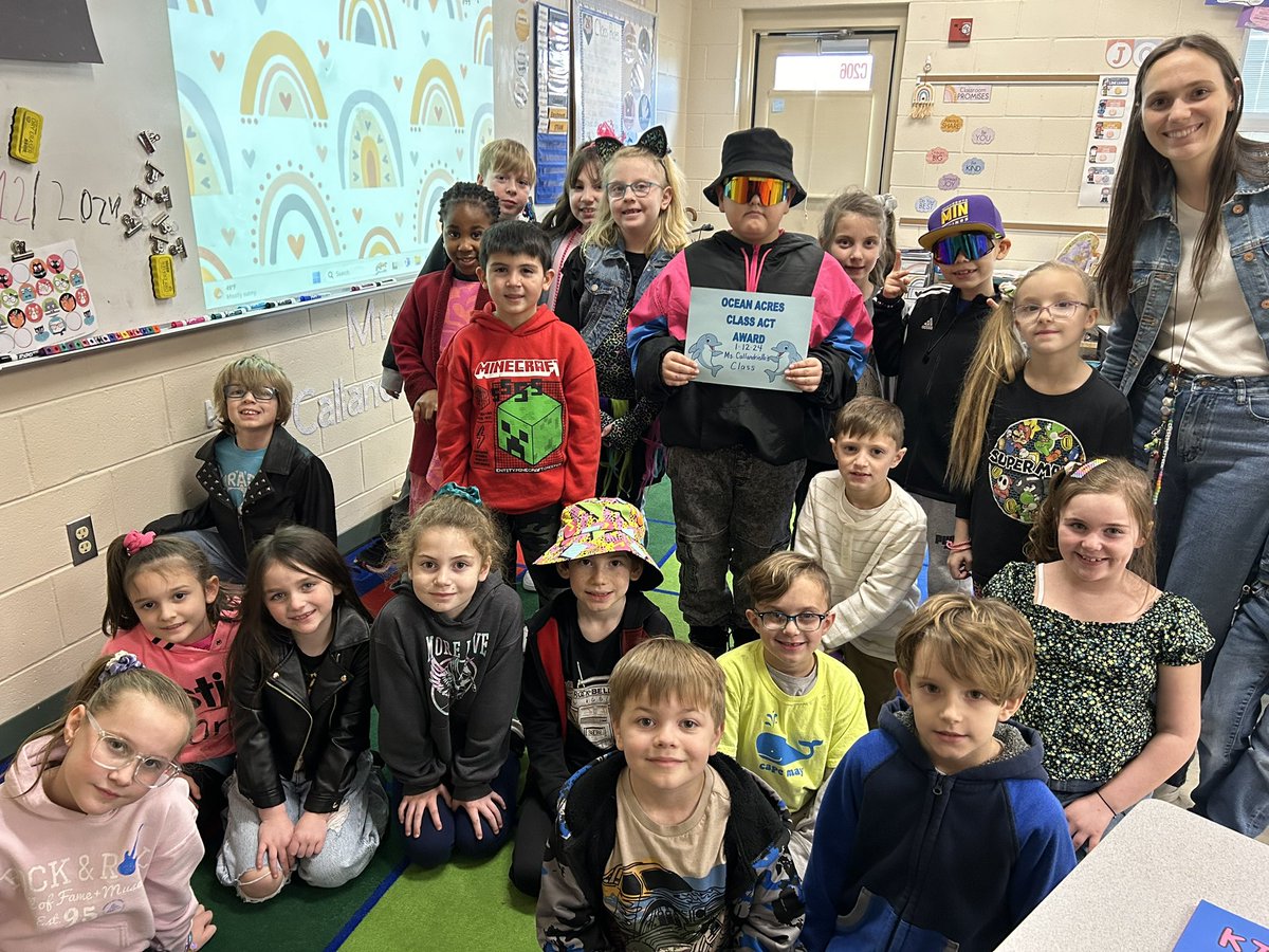 OAPrincipal's tweet photo. Class Act of the Week goes to 
Ms. Callandriello’s class!  Way to go!  GO DOLPHINS! https://t.co/qSca1DksyO