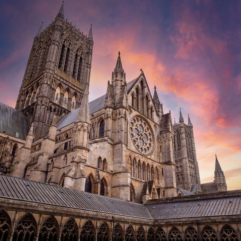 Lincoln Cathedral Choir tweet media