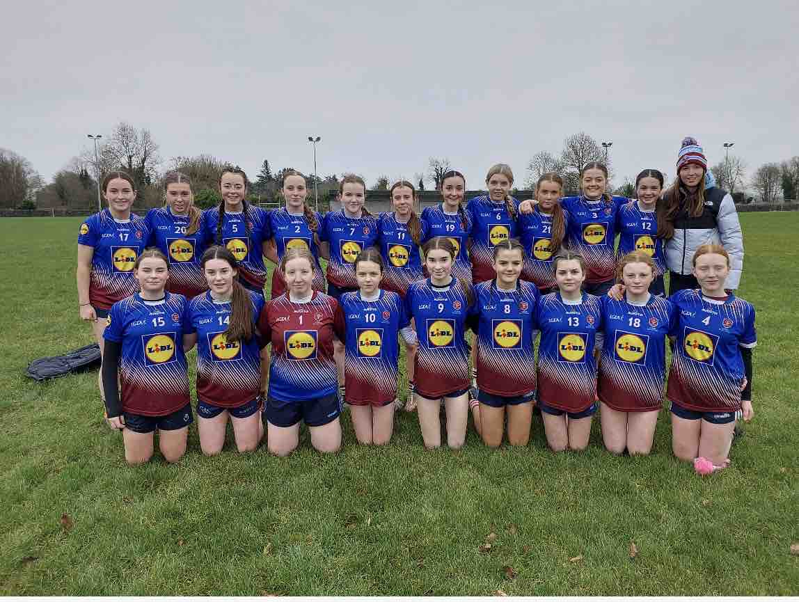 ClaregalwayColl's tweet photo. U14A girls off to a winning start today against Sacred Heart Westport. Well done ladies! https://t.co/9sAdazRcz3