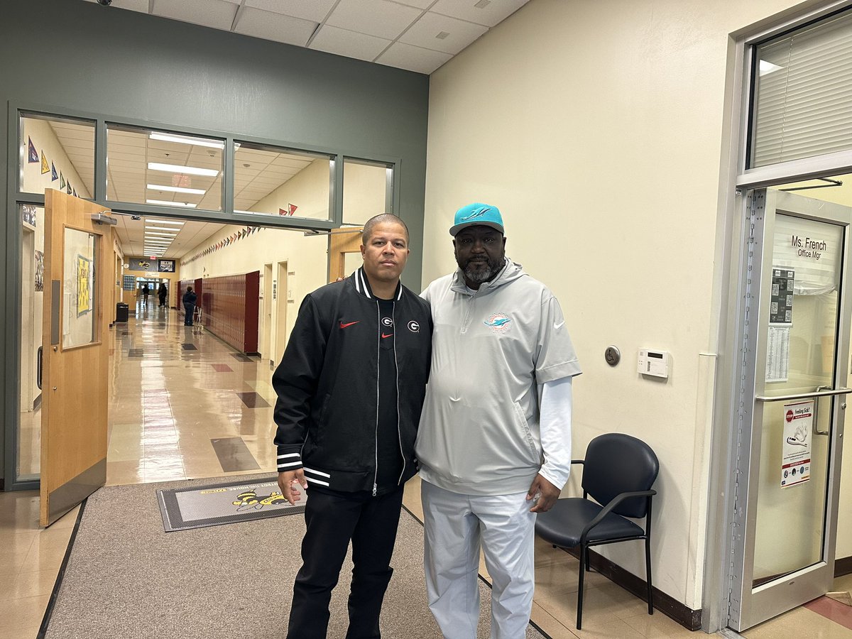 CoachDee_UGA's tweet image. #FirstDayOut
#GoDawgs