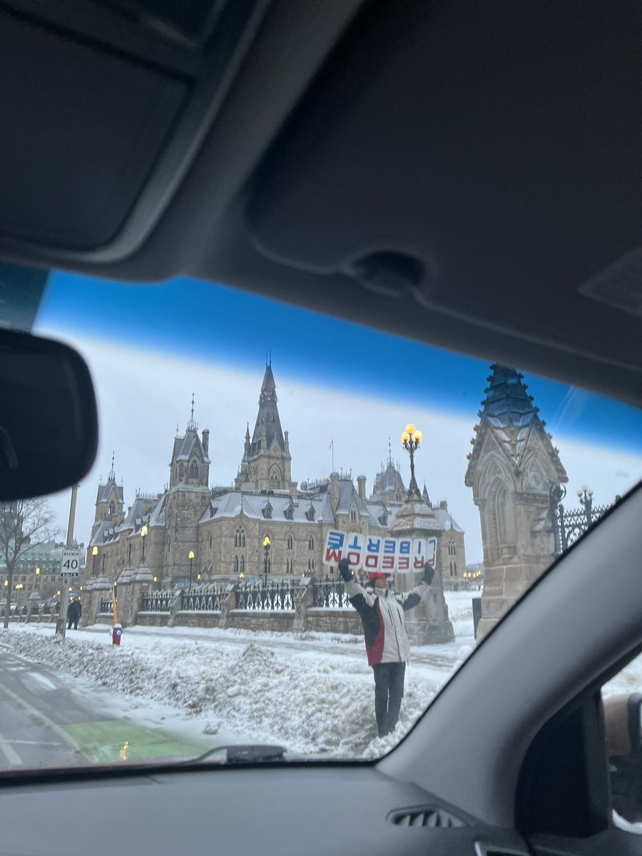 Stéphane Tourangeau tweet media