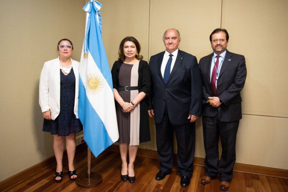 GDqX5_WWYAA1AI-?format=jpg&name=medium