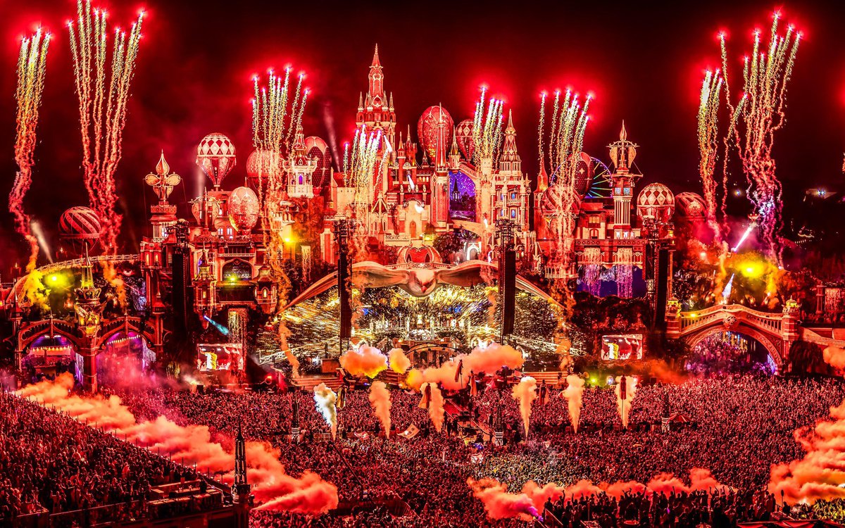 Festseasonmedia's tweet photo. 2024, a year of anniversaries 🧡

• 20 years of Tomorrowland
• 20 editions of Defqon.1
• 20 years of Reverze
• 10 years of Supremacy

(📸 via @tomorrowland, @Q_dance, @BassEvents, @Official_AOD) https://t.co/gDBpTp7SXV