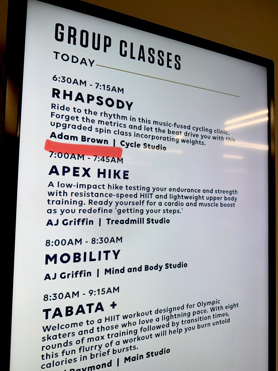 ERDocBrown's tweet image. 0630 is early for #spinclass but that didn’t bother the students today! They brought their #energy today to @TheStJames!

#spin #cycling