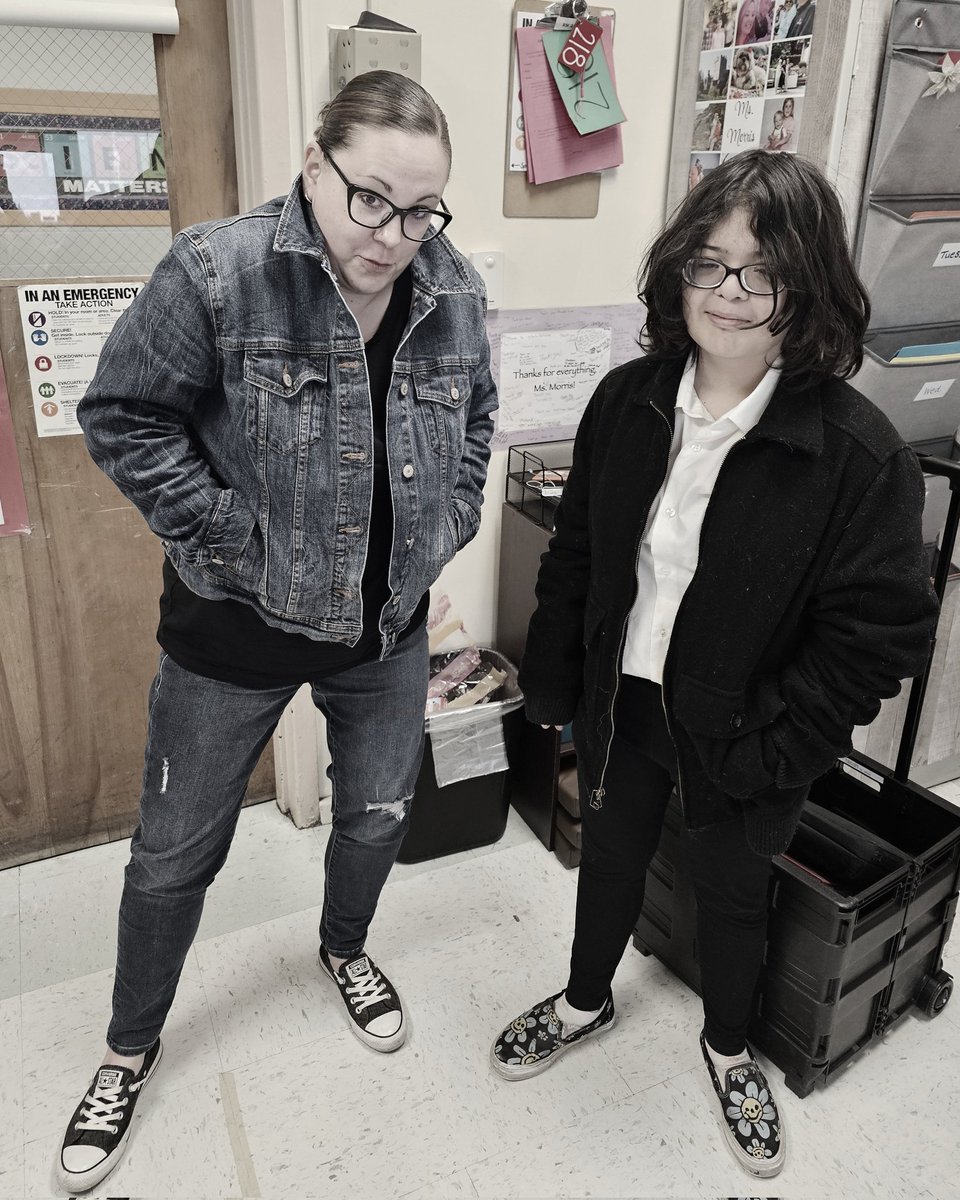 Can you tell which is which? Greaser vs Soc for DMS Spirit Week! 🐯 #TheOutsiders #BooksWorthReading #fictionalcharacters #TigerPride <a href="/DoverMiddleNJ/">DoverMiddleSchool</a>
