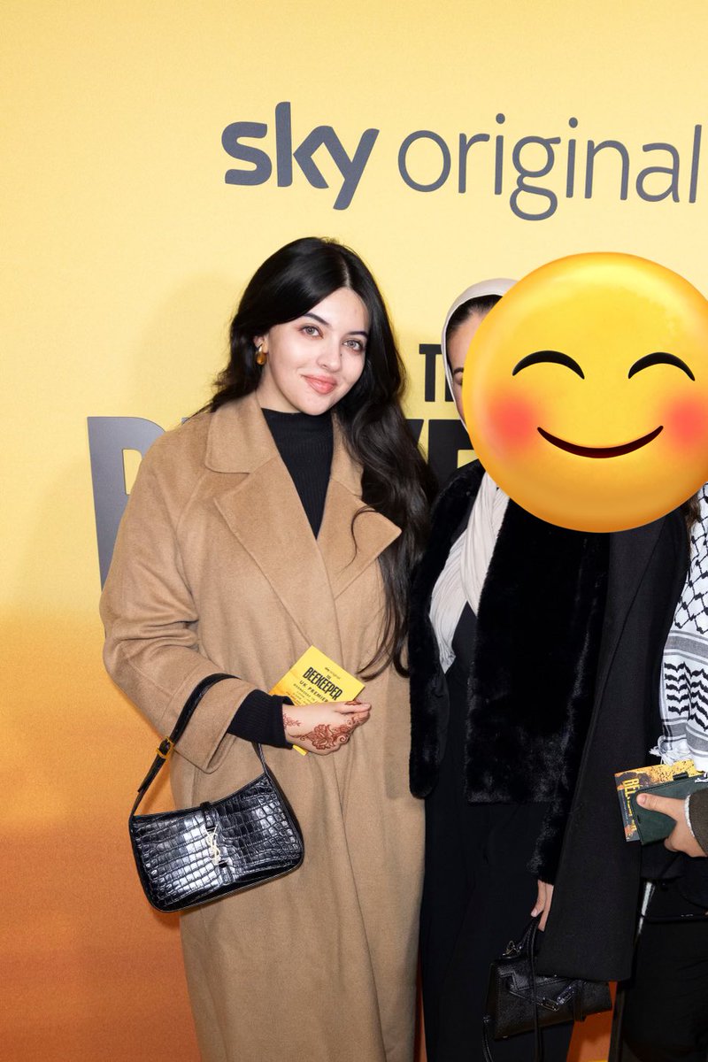 𝐴𝑖𝑠ℎ tweet media