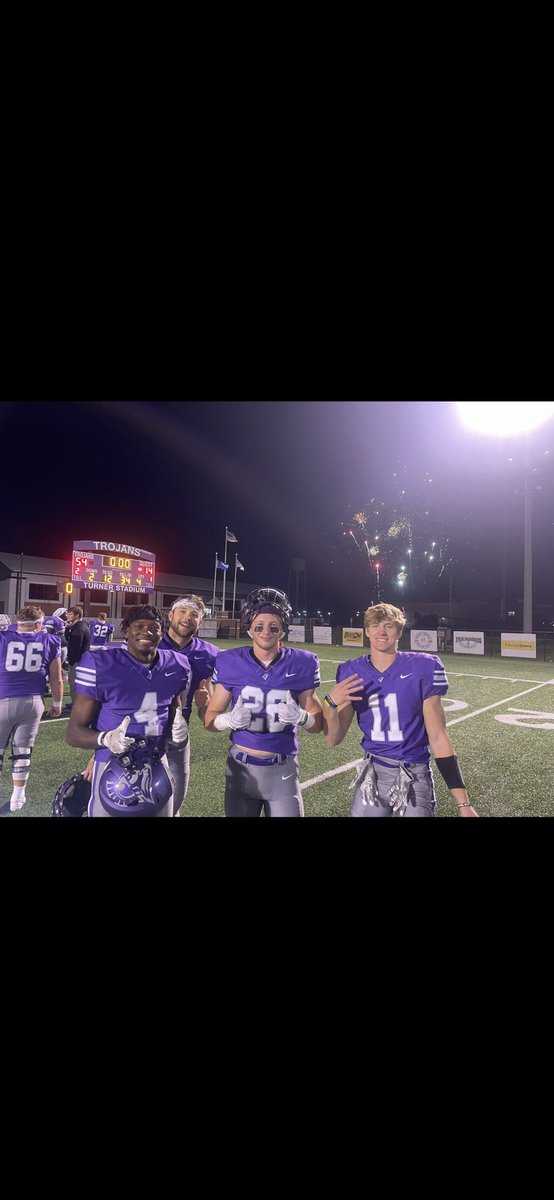 After an amazing visit I am extremely blessed to have received an offer from <a href="/taylor_football/">Taylor Football</a> ! 
#agtg #process
<a href="/CoachLangvardt/">Adam Langvardt</a> <a href="/Coach_Mingo/">Aaron Mingo</a> <a href="/CoachVegaVSR/">Coach Vega</a>