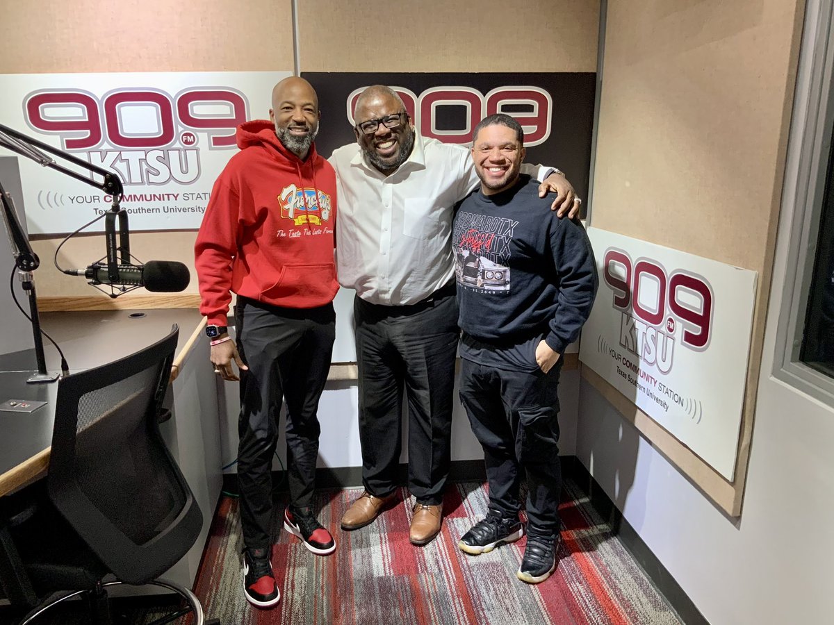 FrenchysChicken's tweet photo. Thank You @officialKTSU909 and @ChillyBillSmith for a great interview highlighting the Frenchy’s + @Stuffdwings_htx collaboration happening this weekend! https://t.co/UFLzffyiI8