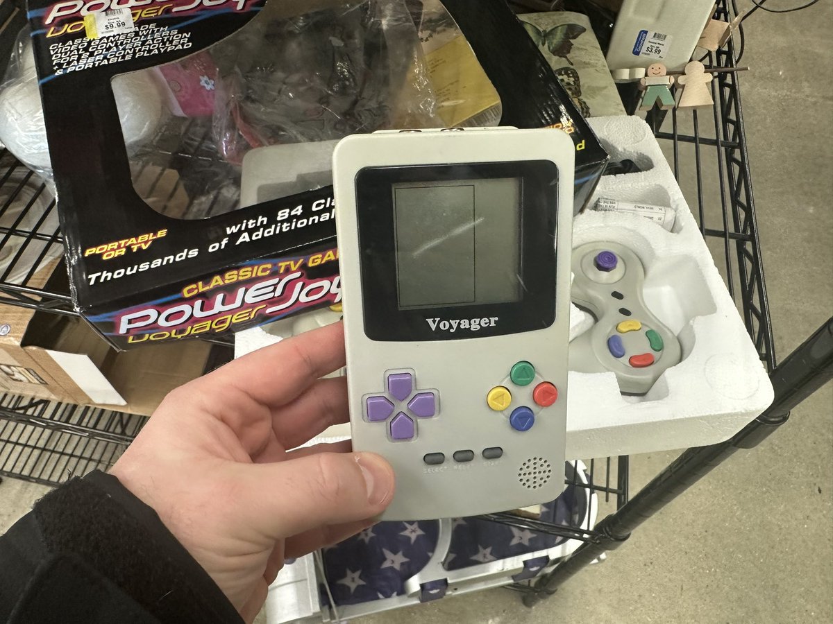 ElDabstroyero's tweet photo. Was really shocked to find a bootleg console in the box at #Goodwill!
It was in decent condition but missing the back half of the box unfortunately - still so cool to see!
#bootleg #bootlegtoys #bootleggames #videogames #gaming #gameconsole #rare #retro #vintage #retrogames https://t.co/ywSVWITh9V