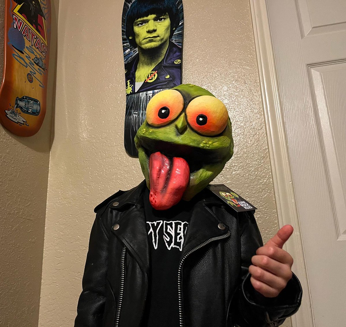 SloppyOfficial's tweet photo. Check out: 
#rickfisher 
https://t.co/0oLCkuqhQV
#altesticles 
#junkrockrules 
#sloppysecondsjunkrockrules
#punkrock
#punkrockmuseum 
#playwithyourrecords
#2024junkrock https://t.co/HQh0Wu3RYn