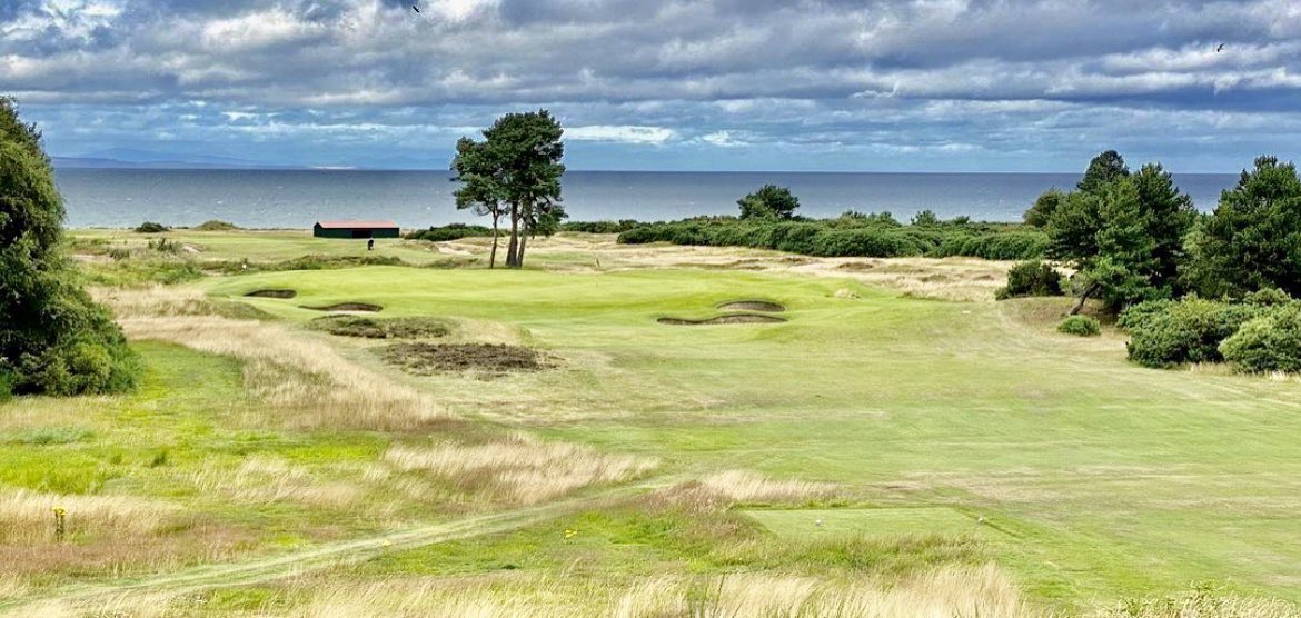 GreatGolfHoles's tweet photo. 14th Hole, The Nairn Golf Club, Nairn, Scotland https://t.co/zvS0AbKj0A