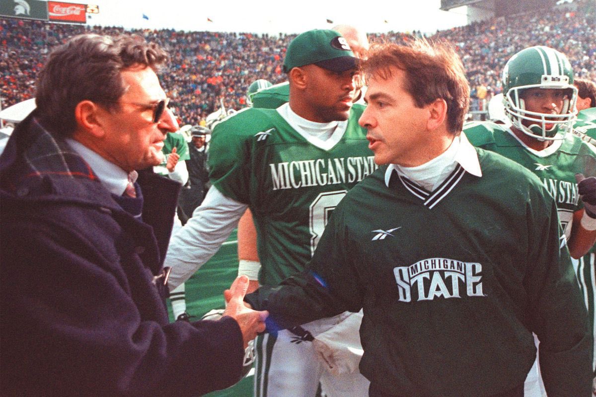 PostPodTweets's tweet photo. Post Pod ep 19 is live on Spotify! We’re talkin’ college football like it never left. Which progrums are in your top five college football uniforms of all time? We give ours in the second half of this episode with a slight twist at the end. 

https://t.co/5ju5uOaUOA https://t.co/IAlDLTz4jh