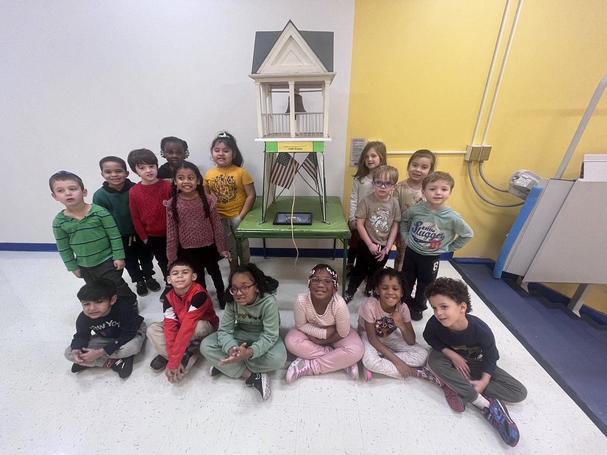 Happy birthday <a href="/WHChestnut/">WHChestnut</a>!!! 111 years young 🎂🎂 <a href="/jeannine_scully/">Jeannine Scully</a>