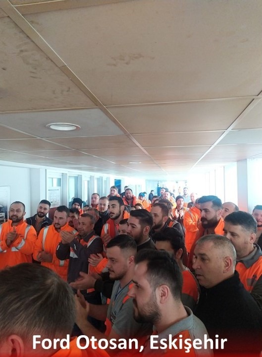 metaliscisi's tweet photo. Türk Metal Sendikası’nın grev kararı alması ardından MESS fabrikalarında grev kararları imzalandı ve asıldı.
#İşgalGrevDireniş
#FabrikalarMESSeMezarOlacak
#EylemseEylemGrevseGrev
#ZaferDirenenEmekçininOlacak
#Arçelik #Ford #Tofaş #Autoliv #Perfektüp #CMSJant https://t.co/hIsF6mNvOE