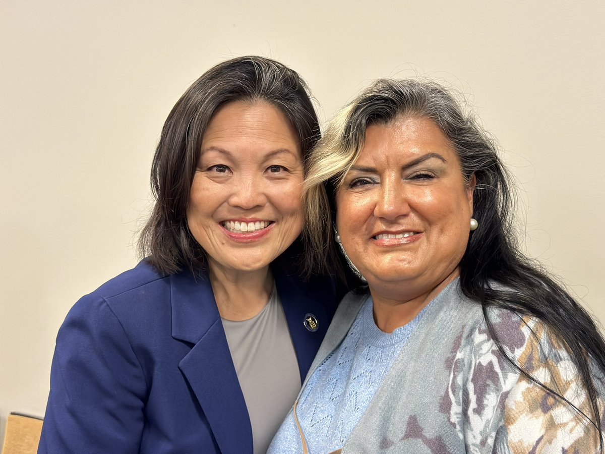 AFTEVPDeJesus's tweet photo. An amazing conversation with @USDOL @ActSecJulieSu about equity &amp; diversity in the workforce. Looking for ways to combine our efforts to invest in the Latino workforce because EVERYONE deserves to have a good job. @AFLCIO @AFTunion https://t.co/X6liZM1zlQ