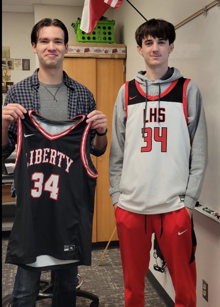 LibertyRedhawk's tweet photo. My Jersey, Your Impact: Sophomore Easton Fink

Teacher: Grayson Moore

Mr. Moore always knows how to lighten the mood while helping Easton and other students achieve their goals in class. His positive energy and humor create an environment where learning is productive and fun. https://t.co/QaSje5ZjaV