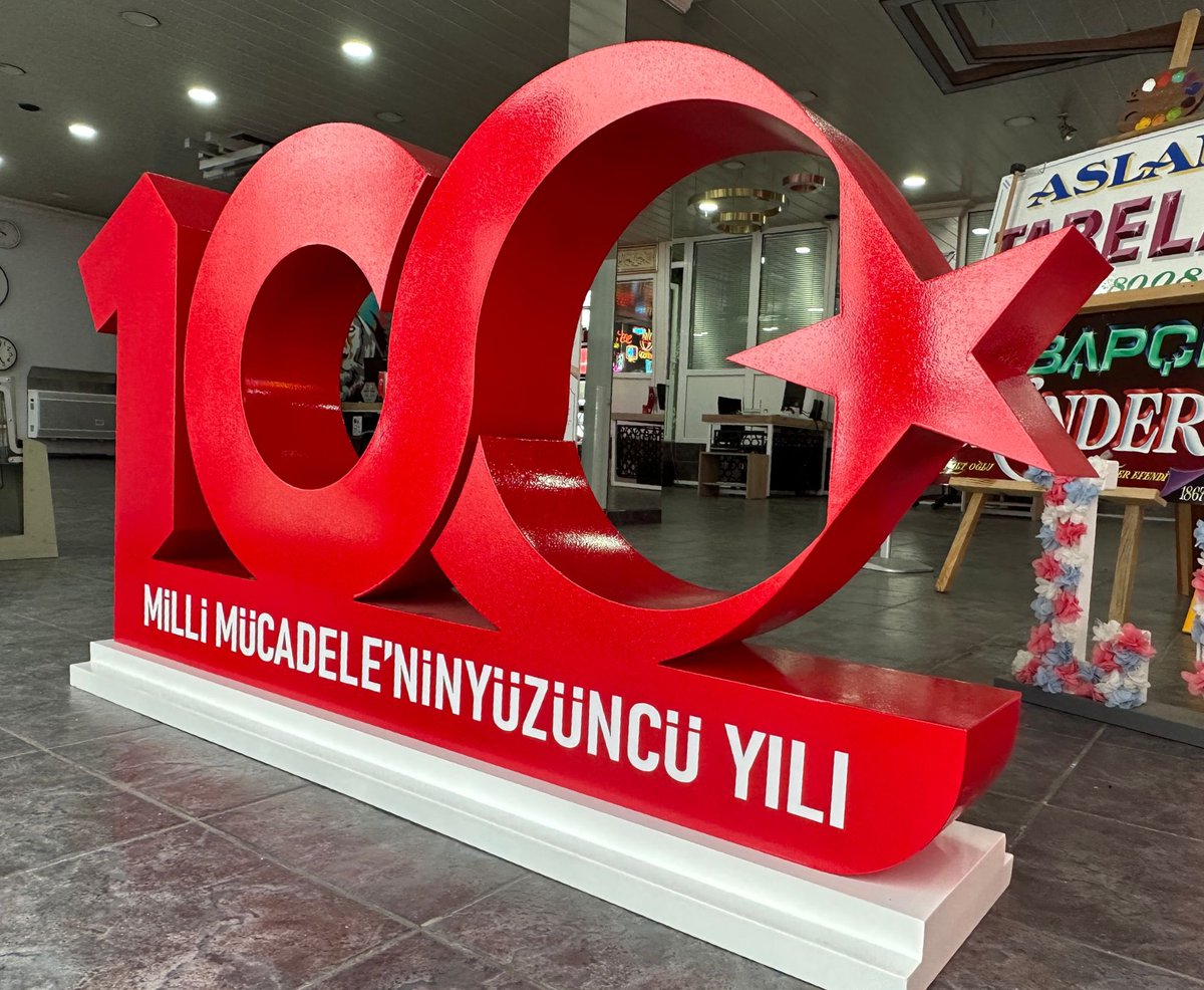 100 yıl kabarma kaide büst