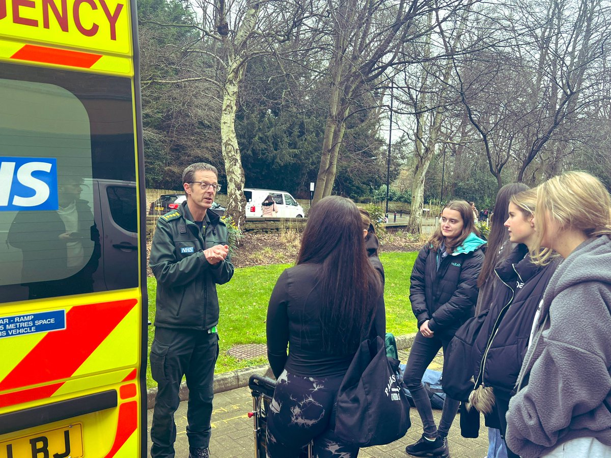 Fantastic Pre-placement event today for our 1st year students. Huge thanks to @YorksAmbulance and SHU ParaSoc for supporting. @AHP_SHU @sheffhallamuni
