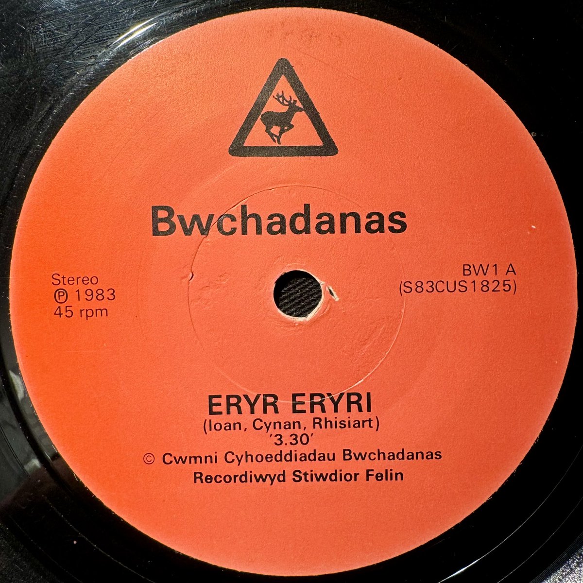 Peth Bach Crwn tweet media