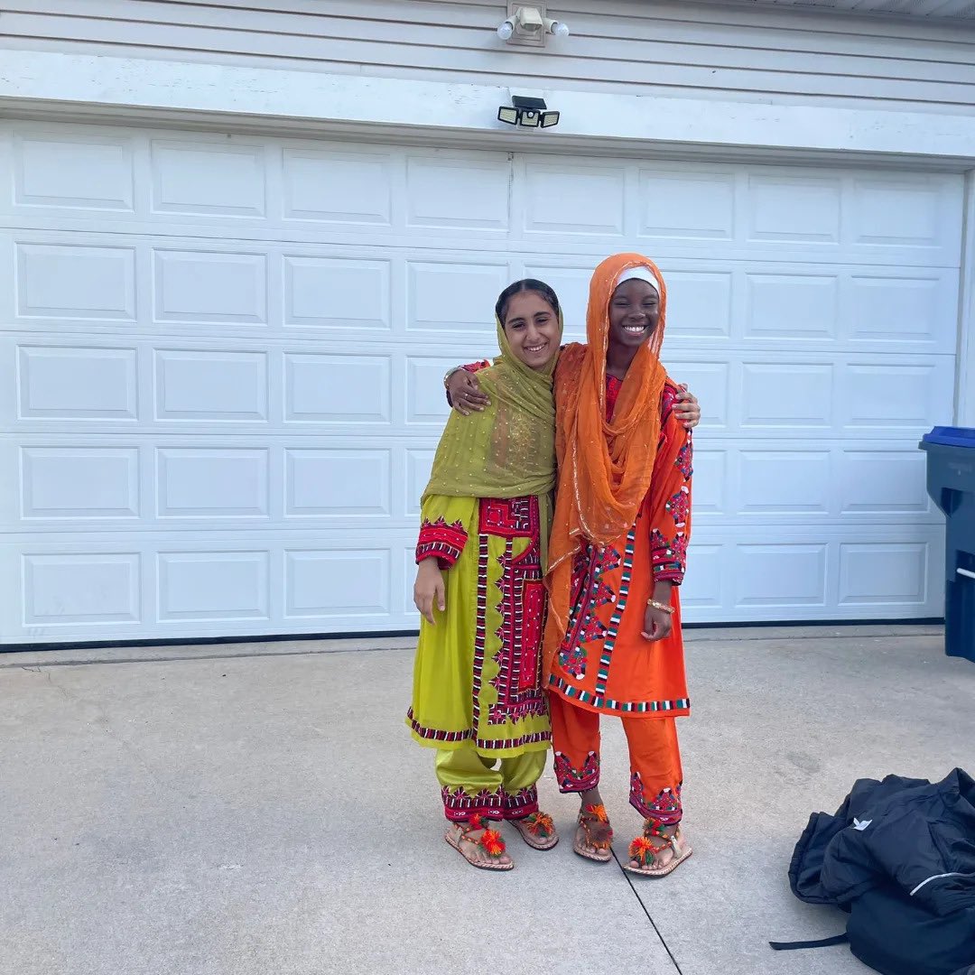 iEARNPAK's tweet photo. KL-YES student from Pakistan, placed in Wisconsin, had a culturally enriching experience during camp. She interacted with exchange students from all around the world and loved sharing about Baluchistan and memories through learning about other cultures as well.#klyes #lifeinayear https://t.co/BX0ZS2xwSs