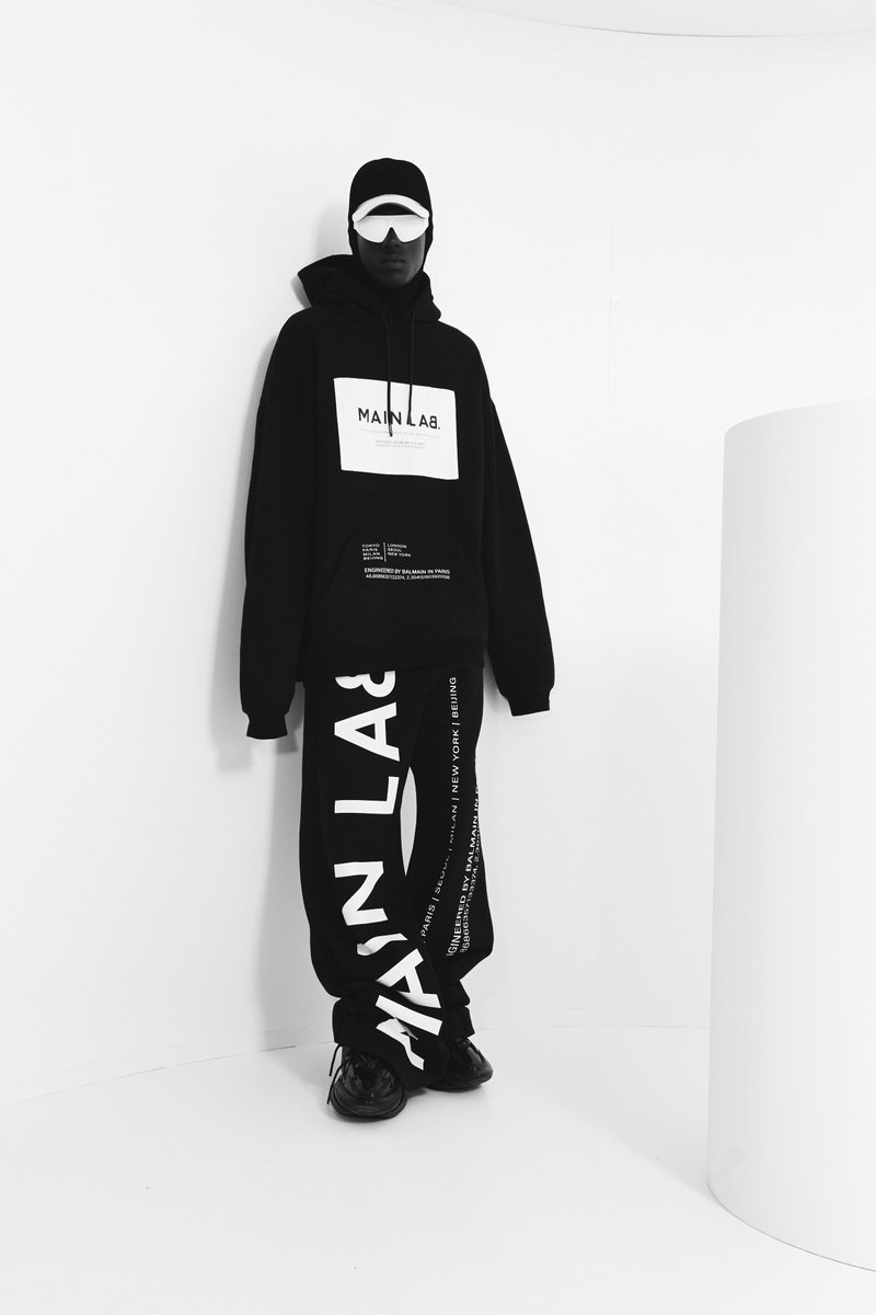Balmain's tweet photo. MAIN LAB 48.86866357133374, 2.304151803920108 https://t.co/00YJqz4tzu