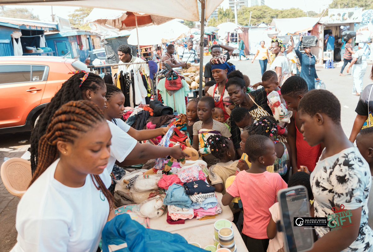 naafoundation_'s tweet photo. Scenes from the festive gift project 2024 https://t.co/6ySfncDI3Q