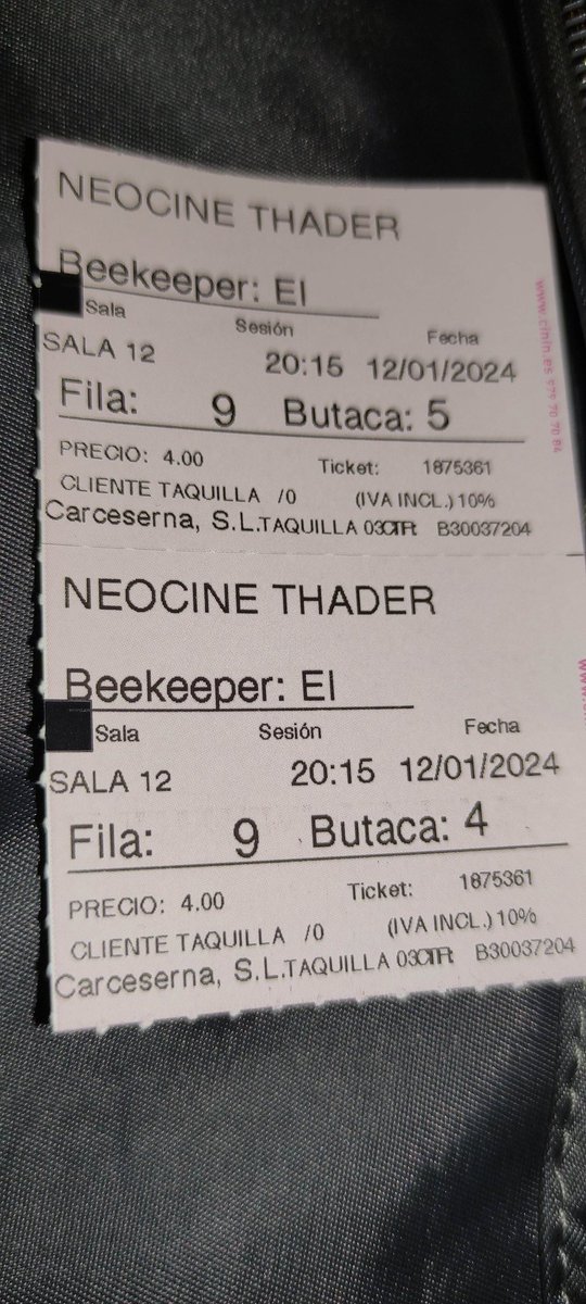 Conchiki82's tweet photo. Al cine con mi cariñín gracias a @DonarSangreMU y @CCTHADER https://t.co/NMFHR4dfjC