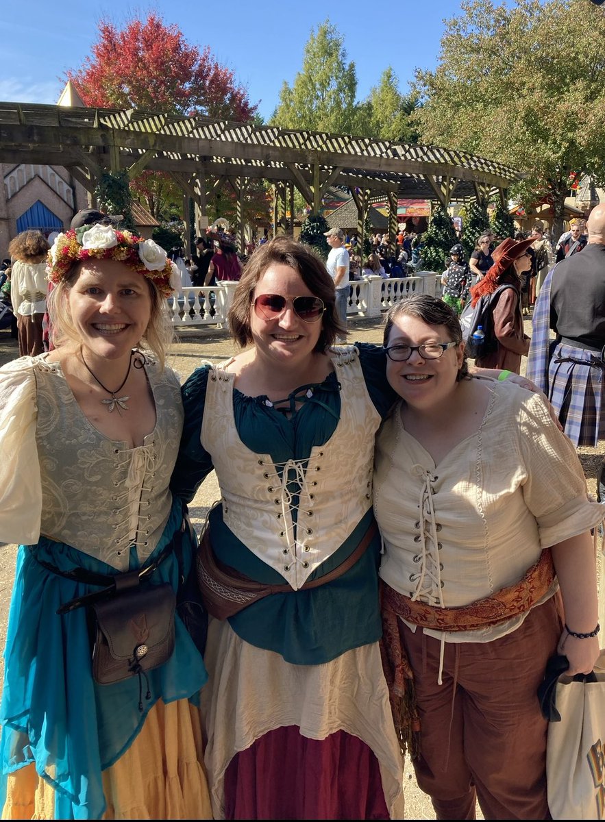 WYSR_Podcast's tweet photo. Our president and fearless leader @_hallogram_ passed away this week. We don’t know what’s going to happen with the podcast but what we DO know is that we were so lucky to know the most extraordinary person. She was the brightest light. We love you, Jules. —Rachael &amp; Kelly https://t.co/oED2H5jouT